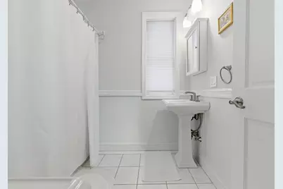 587 E 4th St #3, Boston, MA 02127 - Photo 16