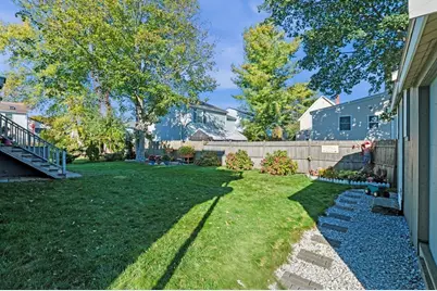 9 Cleveland Pl, Gloucester, MA 01930 - Photo 22