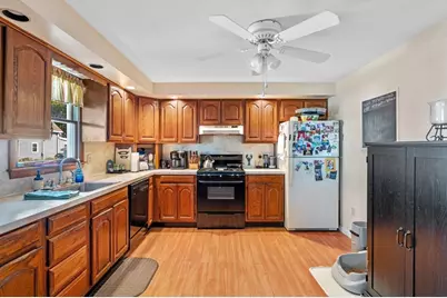 9 Cleveland Pl, Gloucester, MA 01930 - Photo 12