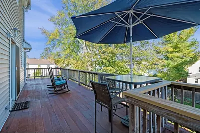 9 Cleveland Pl, Gloucester, MA 01930 - Photo 16