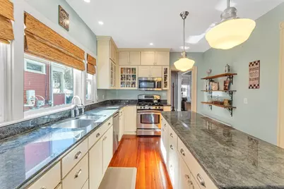 12 Leniston Street, Boston, MA 02131 - Photo 10