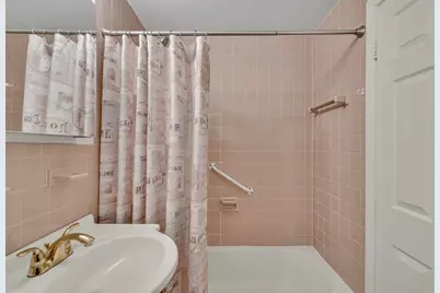 8 Old Colony Ln #2, Arlington, MA 02474 - Photo 10