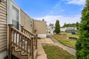 350 West St, Ludlow, MA 01056 - Photo 6