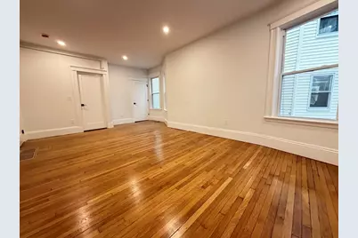 10 Beech St #4, Cambridge, MA 02140 - Photo 10