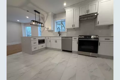 10 Beech St #4, Cambridge, MA 02140 - Photo 4