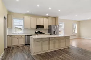 23 Leslie Rd, Worcester, MA 01605 - Photo 12