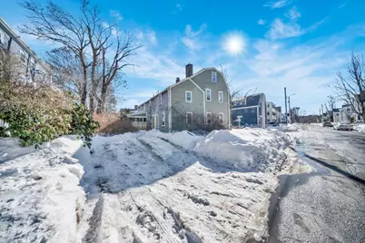 1 Hancock St, Newburyport, MA 01950 - Photo 4