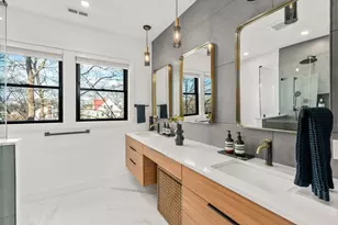 1919 Commonwealth Ave, Newton, MA 02466 - Photo 12