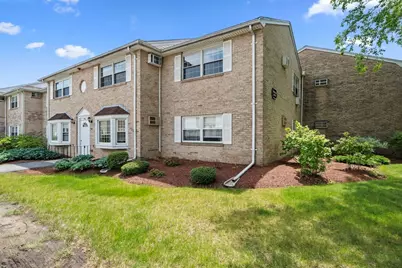 70 Washington Park Dr #6, Andover, MA 01810 - Photo 1