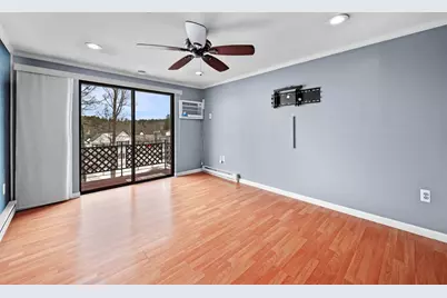 19 Maple St #21, Amesbury, MA 01913 - Photo 10