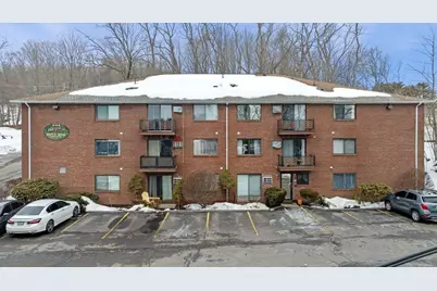 19 Maple St #21, Amesbury, MA 01913 - Photo 2