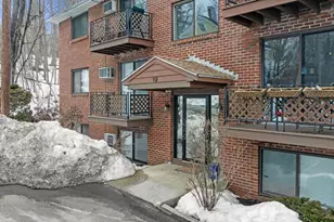 19 Maple St, Amesbury, MA 01913 - Photo 1