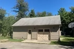 973 Pembroke, New Bedford, MA 02745 - Photo 16