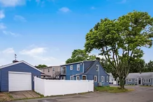 15 Roland Rd, Peabody, MA 01960 - Photo 4