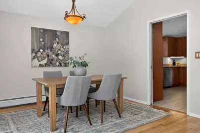 16 Hampshire Rd, Wayland, MA 01778 - Photo 4