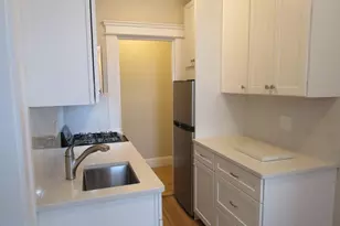 122 Riverway, Boston, MA 02215 - Photo 10