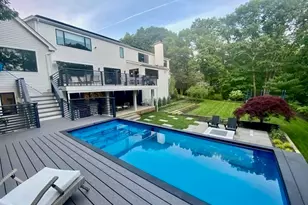 22 Cranmore Rd, Wellesley, MA 02481 - Photo 4