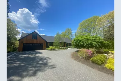 22 Cranmore Rd, Wellesley, MA 02481 - Photo 2