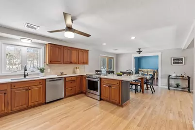 64 Rivington Dr, West Boylston, MA 01583 - Photo 8