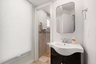 25 Perry St, Somerville, MA 02143 - Photo 12