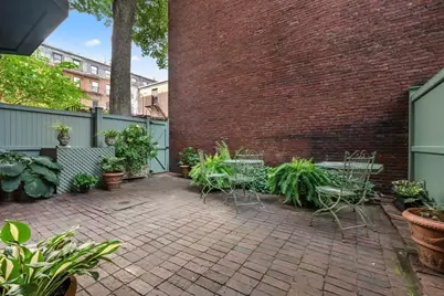 18 Hereford St, Boston, MA 02115 - Photo 24