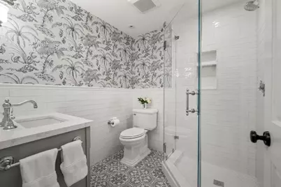 18 Hereford St, Boston, MA 02115 - Photo 24