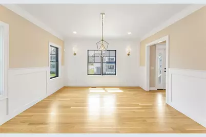 17 Starling Street, Boston, MA 02132 - Photo 6