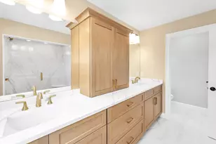 17 Starling St, Boston, MA 02132 - Photo 14