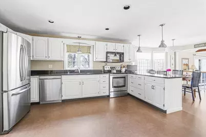 33 First Parish Ln, Hanover, MA 02339 - Photo 4