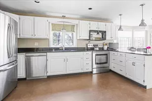 33 1st Parish Ln, Hanover, MA 02339 - Photo 8