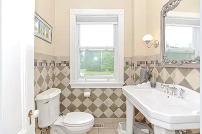 2 Elm St #1, Wellesley, MA 02481 - Photo 14