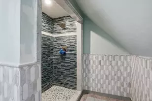 4 Valley Rd, Swampscott, MA 01907 - Photo 28