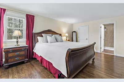 40 Pinewood Rd, Wellesley, MA 02482 - Photo 18