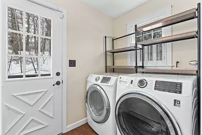 40 Pinewood Rd, Wellesley, MA 02482 - Photo 24