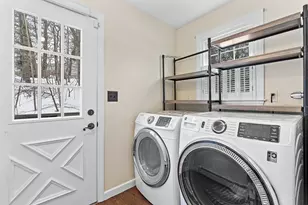 40 Pinewood Rd, Wellesley, MA 02482 - Photo 24