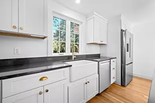 11 Great Lake Dr, Sudbury, MA 01776 - Photo 4