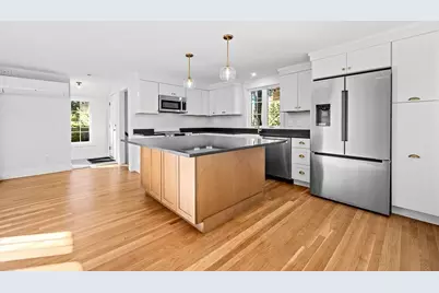 11 Great Lake Dr, Sudbury, MA 01776 - Photo 2