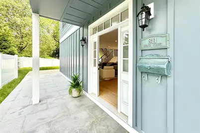 811 Heath St #811, Brookline, MA 02467 - Photo 1