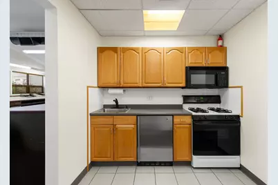 30 Thacher St, Malden, MA 02148 - Photo 20