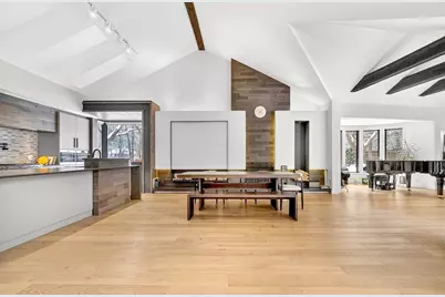 719 Wellesley St #A, Weston, MA 02493 - Photo 4