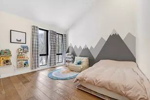 719 Wellesley St, Weston, MA 02493 - Photo 24