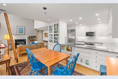 47 Village Avenue #203, Dedham, MA 02026 - Photo 6