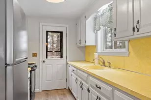 352 Wood St, Hopkinton, MA 01748 - Photo 24