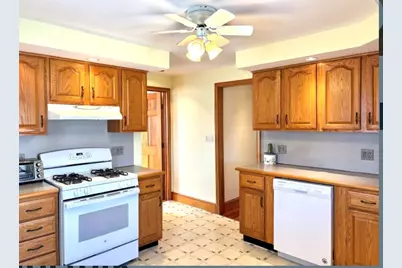 55 Port Norfolk St #3, Boston, MA 02122 - Photo 2