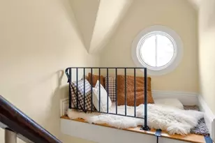 327 Franklin St, Newton, MA 02458 - Photo 18