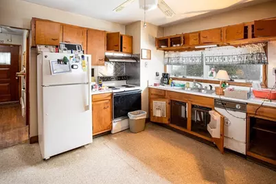 179 Robert St, Westport, MA 02790 - Photo 8