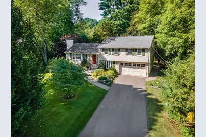 365 Dover Road, Westwood, MA 02090 - Photo 2