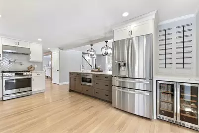 10 Meadow Brook Ln, Reading, MA 01867 - Photo 6