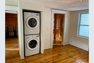 102 Pleasant St, Fitchburg, MA 01420 - Photo 10