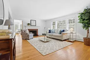 516 Cross St, Carlisle, MA 01741 - Photo 2